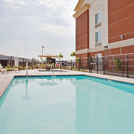 Holiday Inn Express & Suites Dinuba West By Ihg Εξωτερικό φωτογραφία