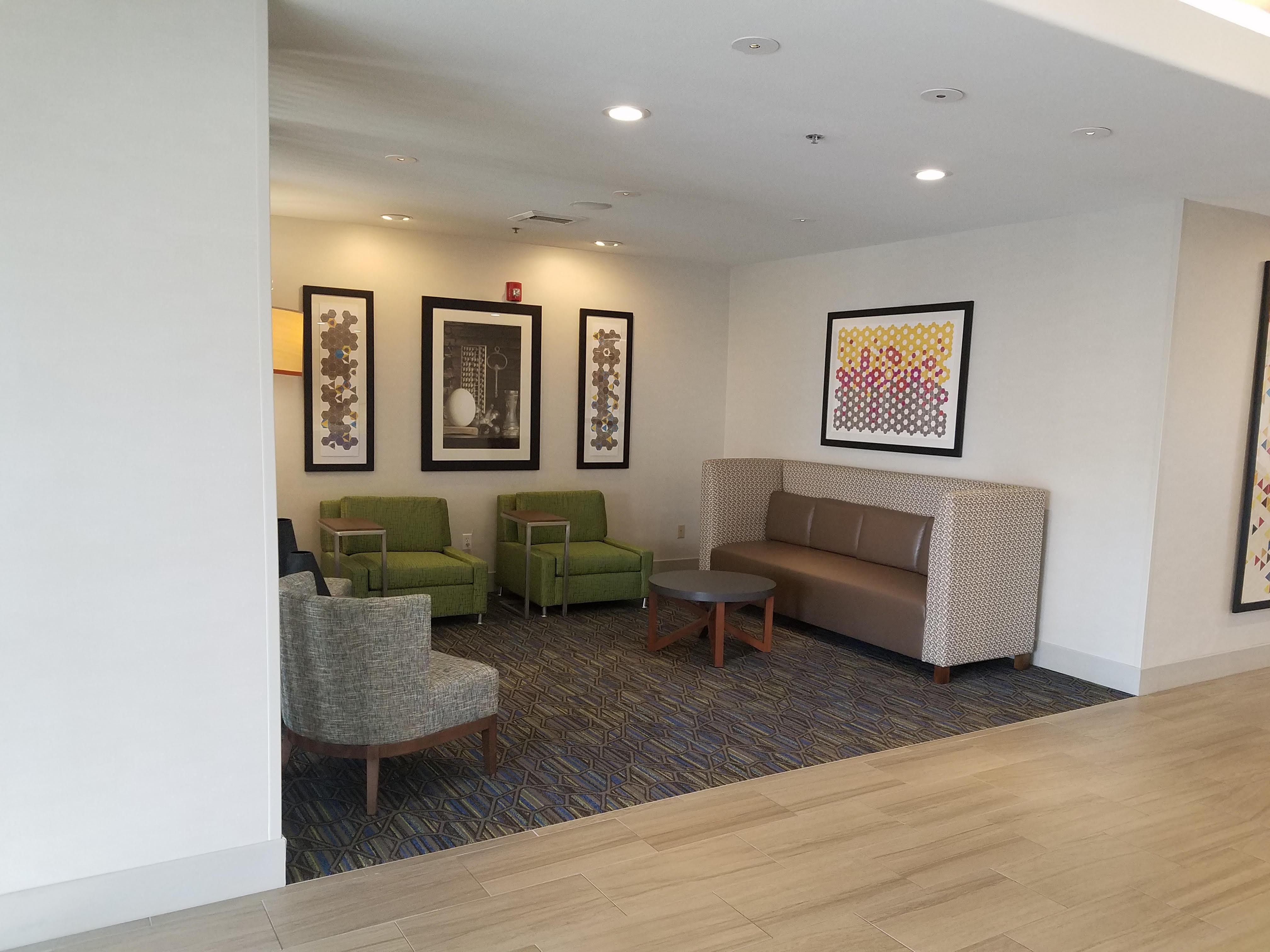 Holiday Inn Express & Suites Dinuba West By Ihg Εξωτερικό φωτογραφία