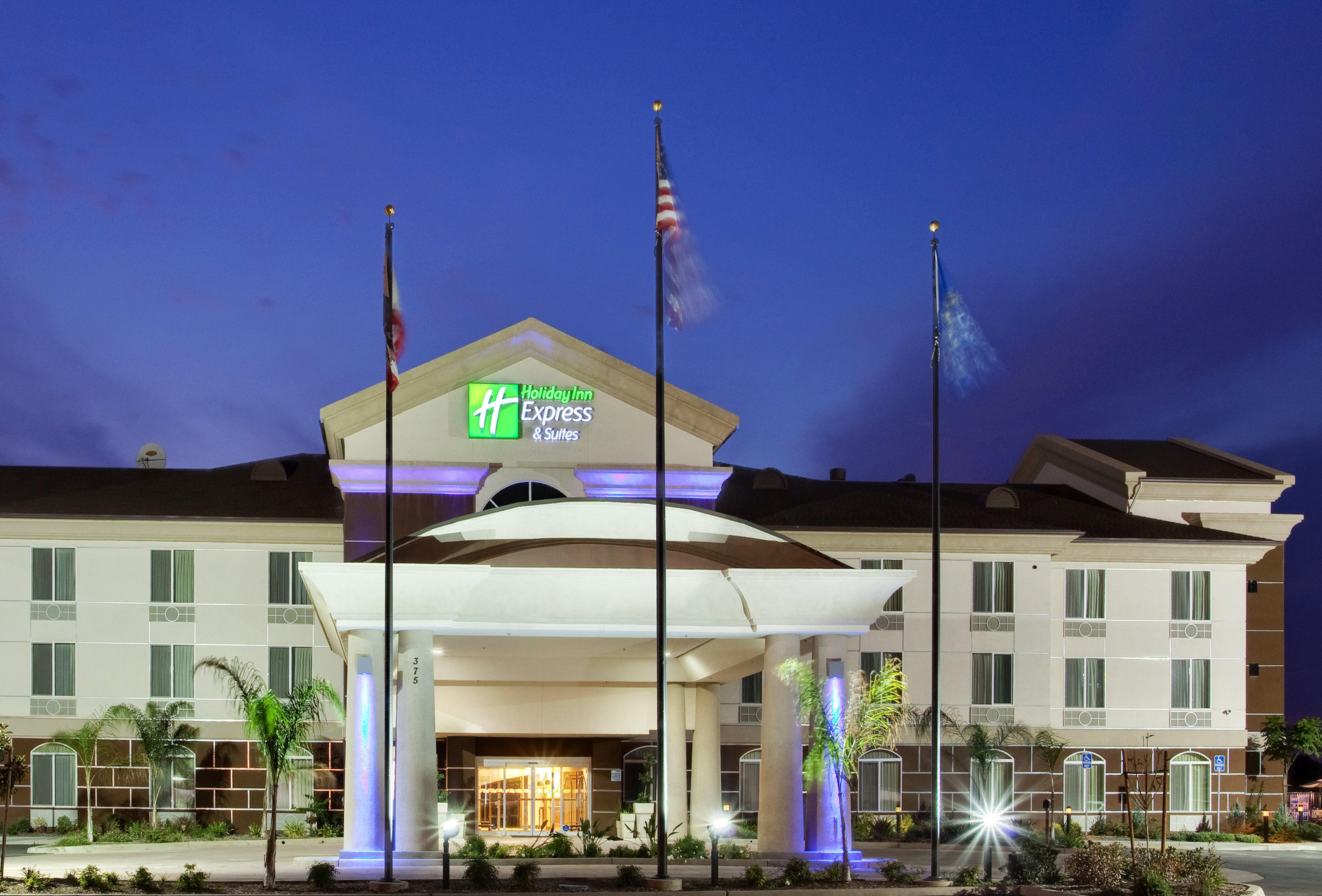 Holiday Inn Express & Suites Dinuba West By Ihg Εξωτερικό φωτογραφία