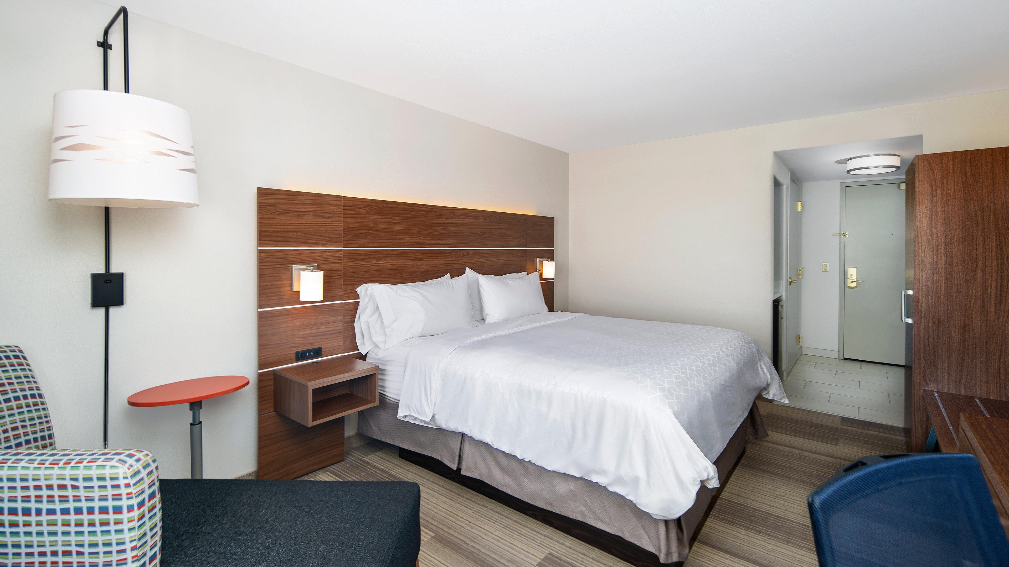Holiday Inn Express & Suites Dinuba West By Ihg Εξωτερικό φωτογραφία