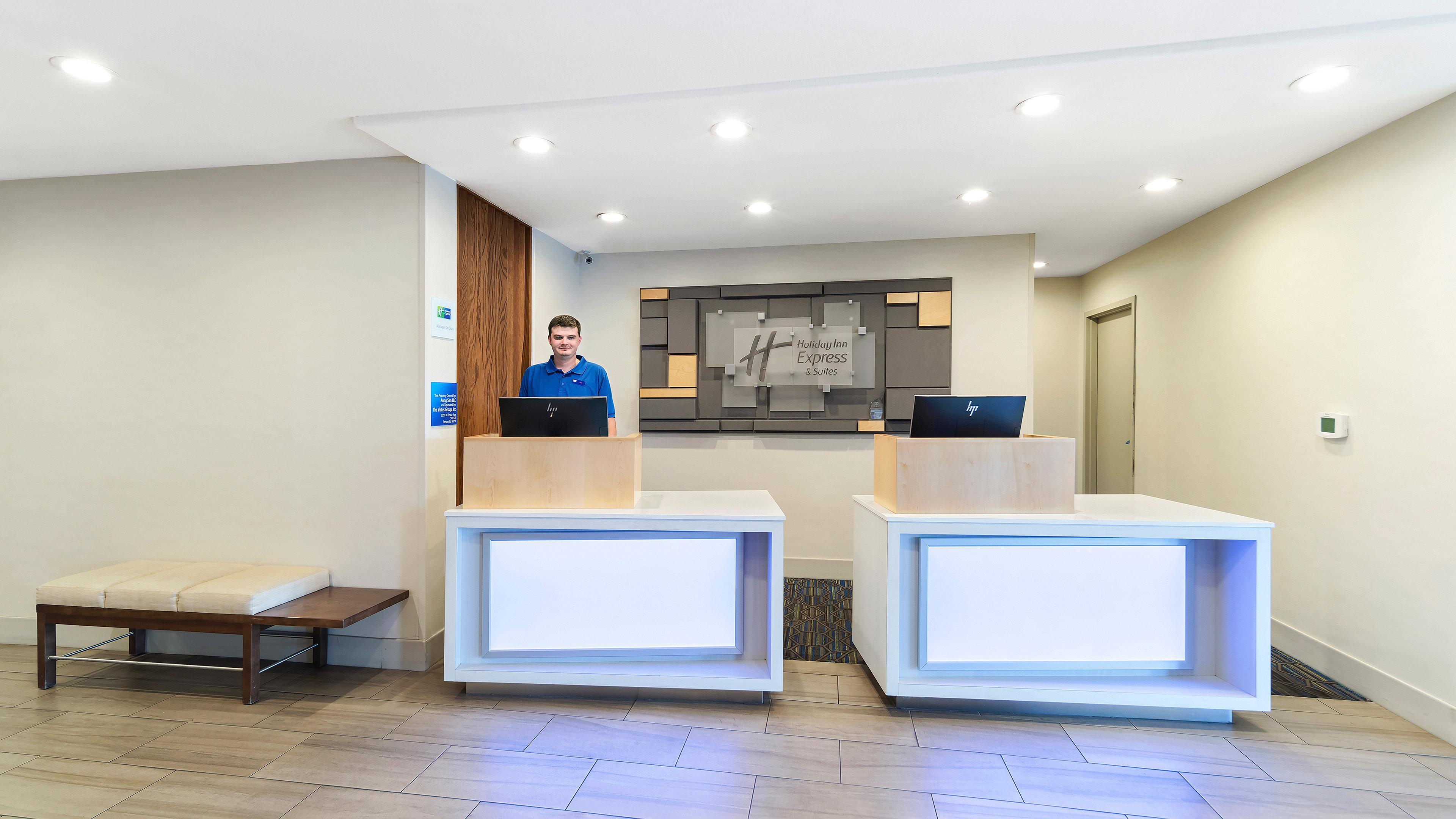 Holiday Inn Express & Suites Dinuba West By Ihg Εξωτερικό φωτογραφία