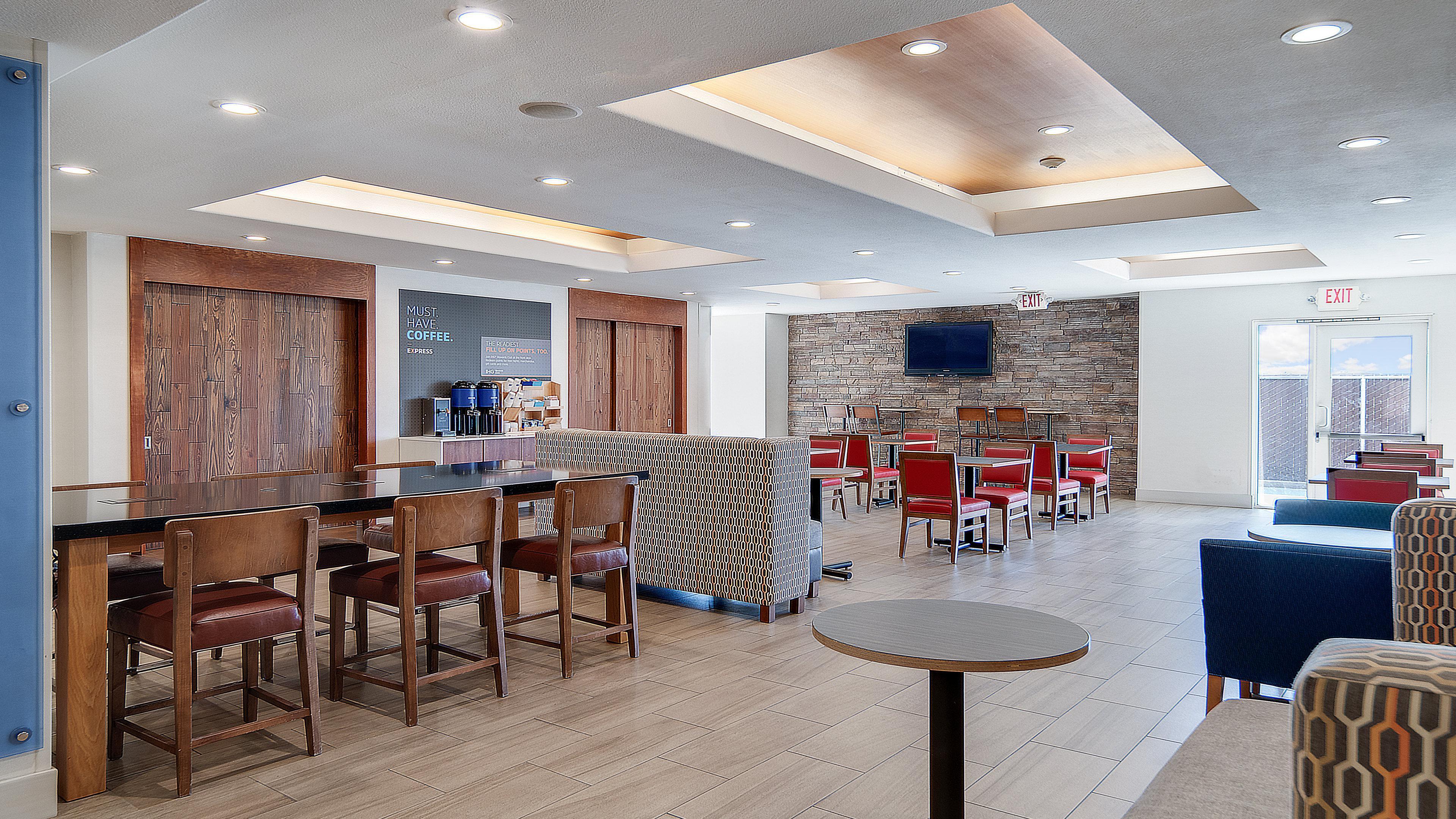 Holiday Inn Express & Suites Dinuba West By Ihg Εξωτερικό φωτογραφία